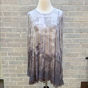 Logo Lori Goldstein Gray Watercolor Boho Lace bottom Pockets Tunic Top Small